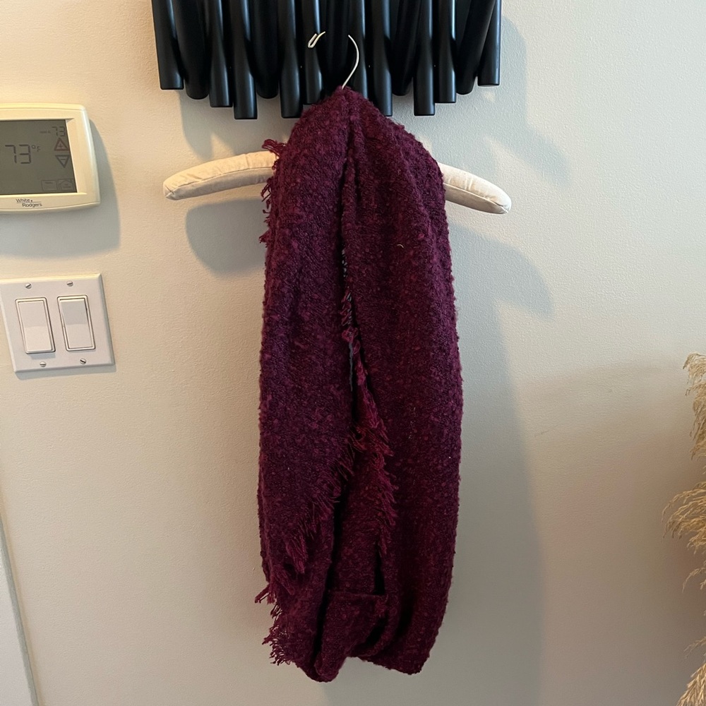 Burgundy woven wrap scarf